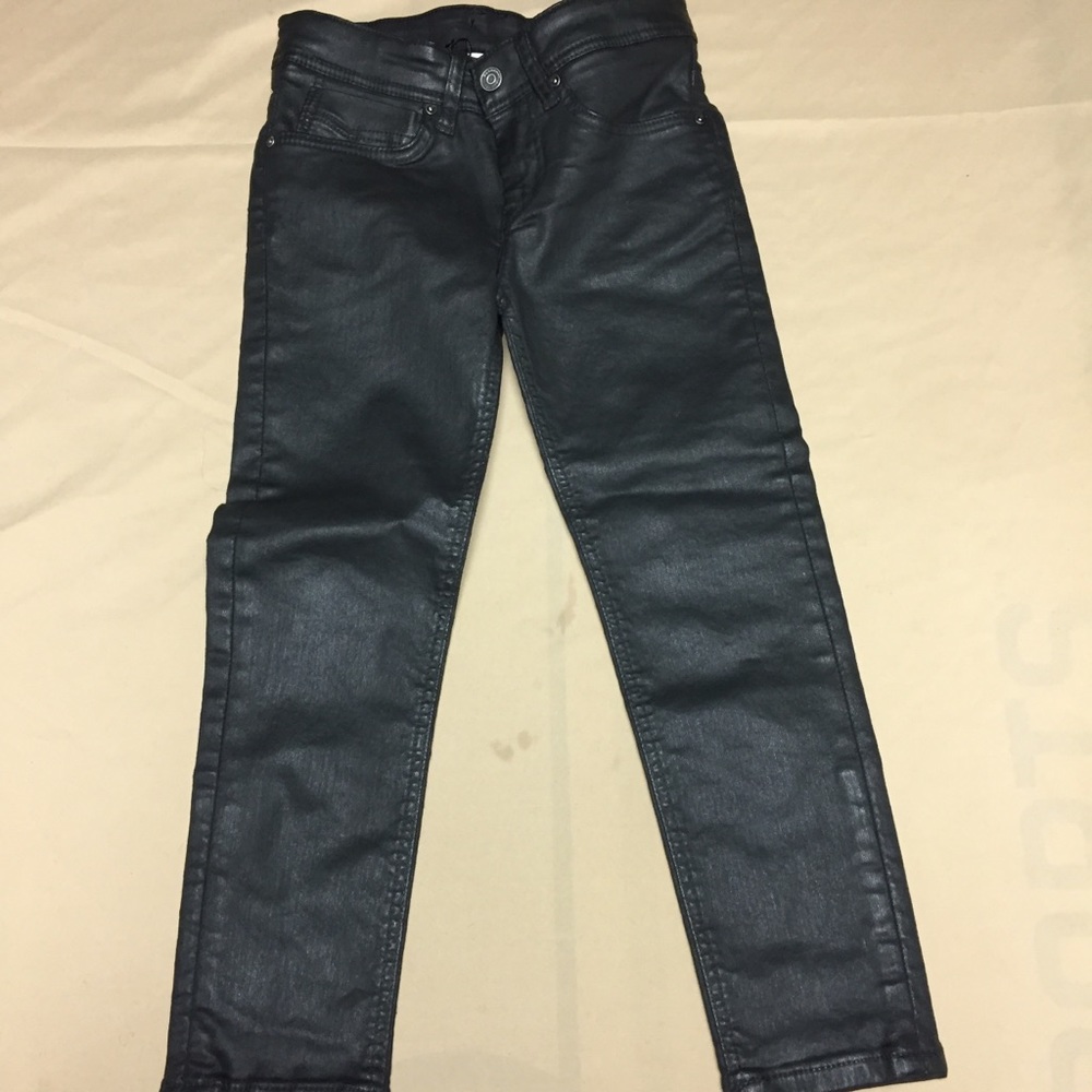 Burberry coated jean Size 5Y